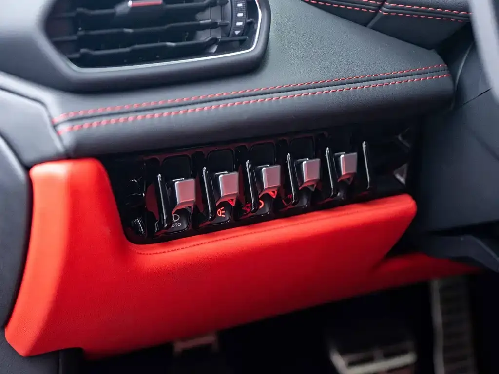 Lamborghini Huracan 2023 из CN, фото 10