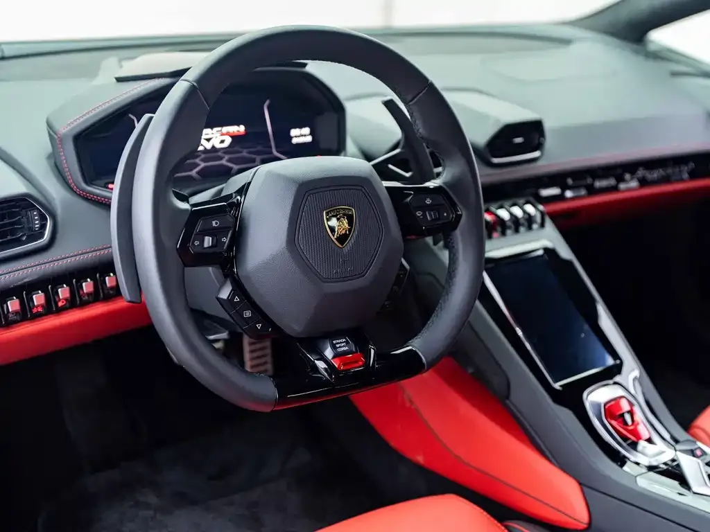 Lamborghini Huracan 2023 из CN, фото 5