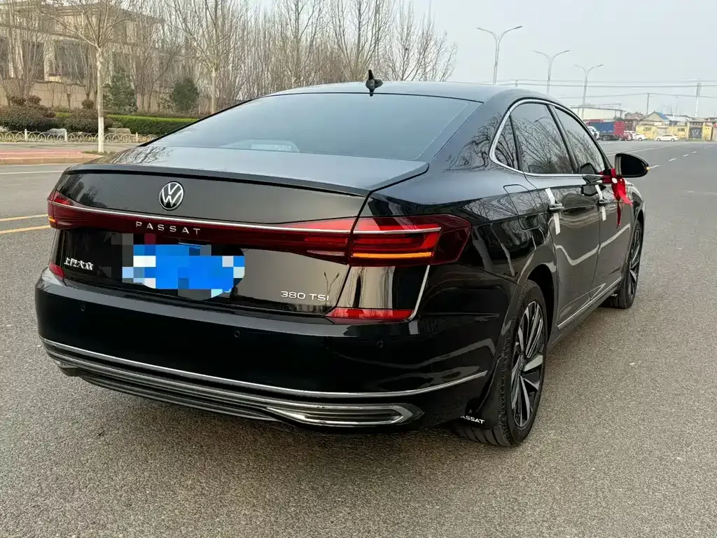 Volkswagen Passat — фото 3