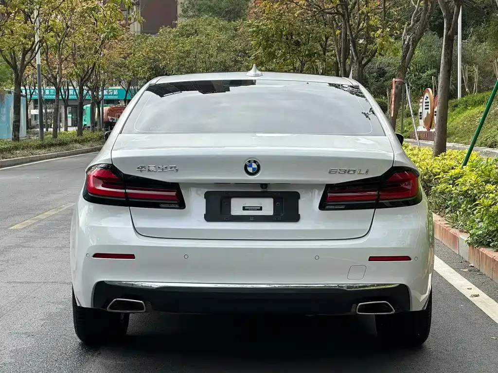 BMW 5 Series — фото 2