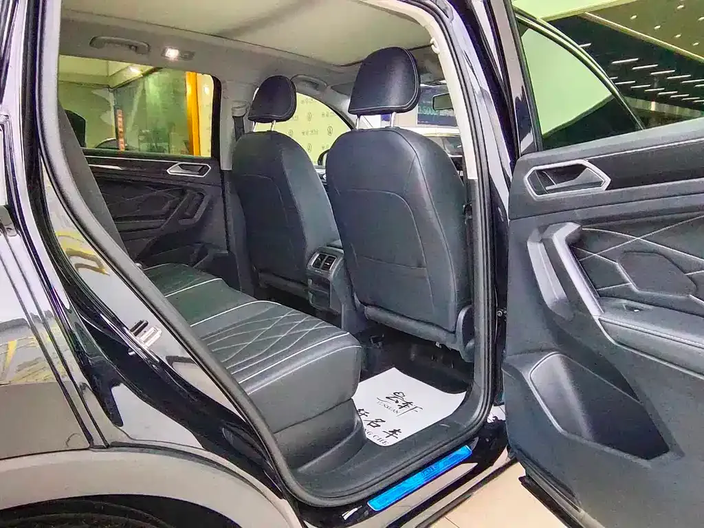 Volkswagen Tiguan L 2025 из CN, фото 10