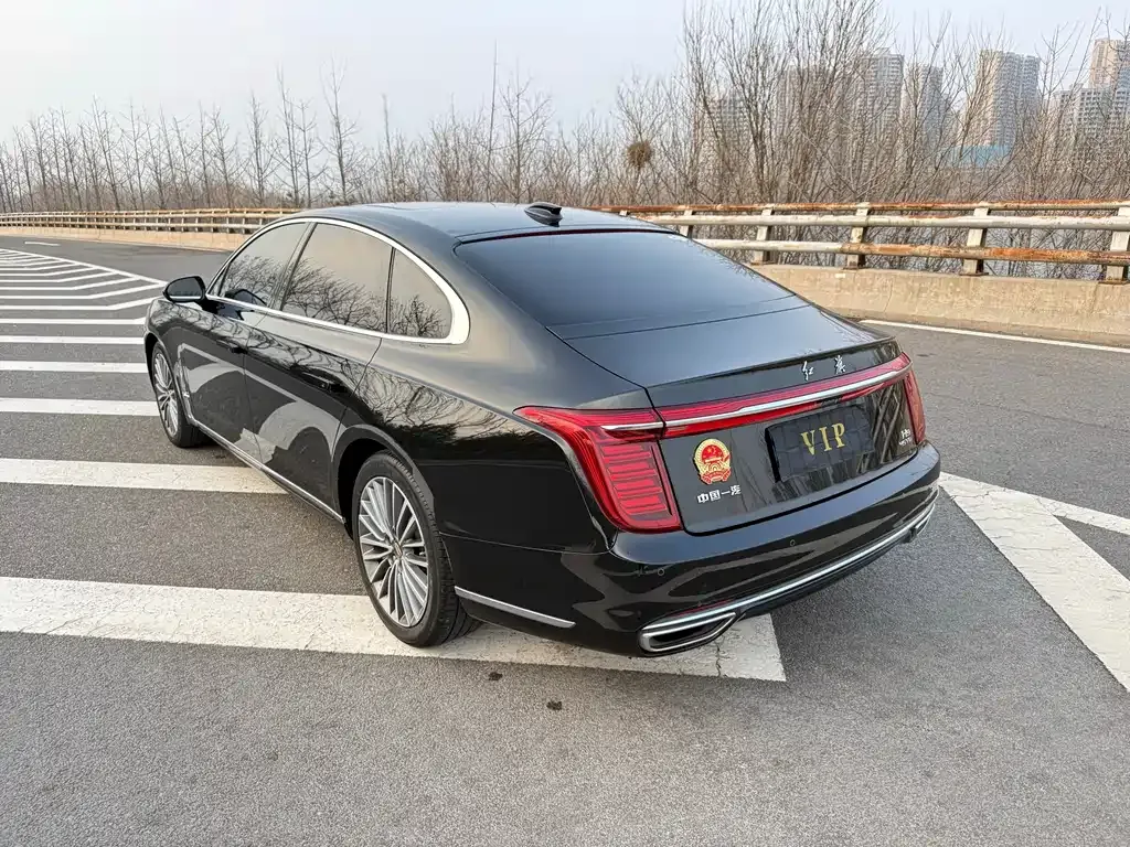 Hongqi H9 — фото 9