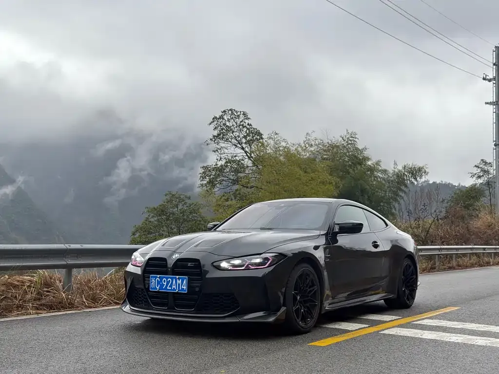 BMW M4 — фото 1