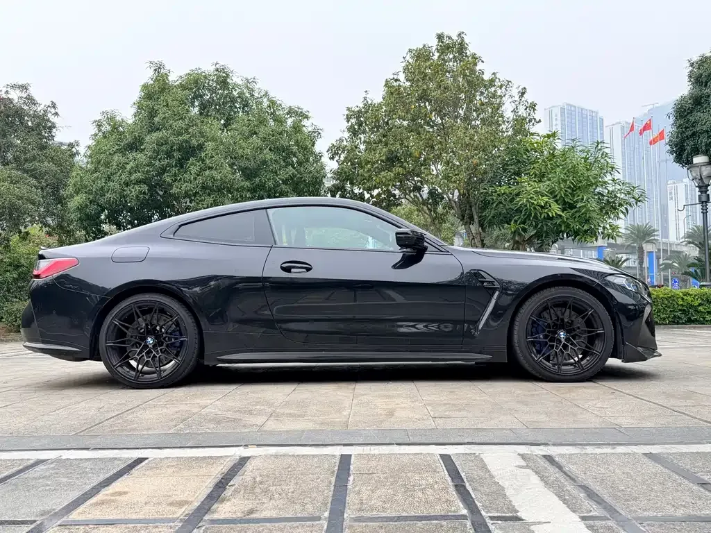 BMW M4 — фото 10