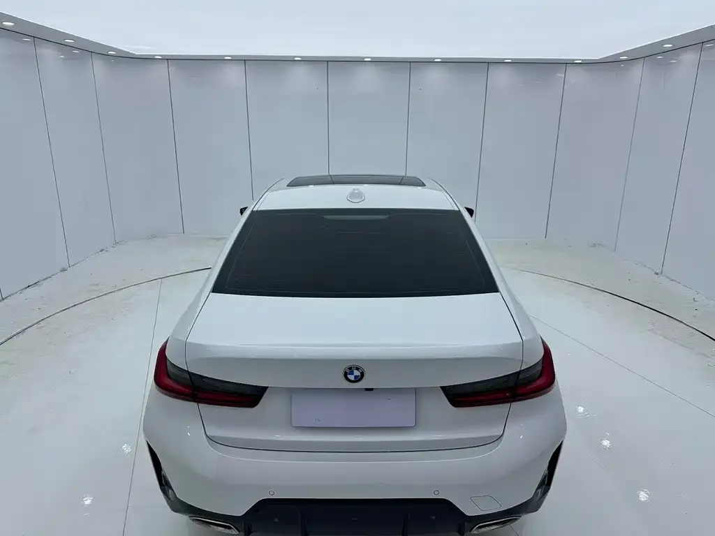 BMW 3 Series 2023 из CN, фото 8