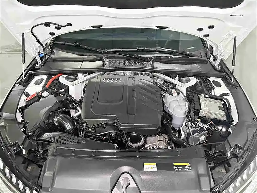 Audi A4L 2025 из CN, фото 6