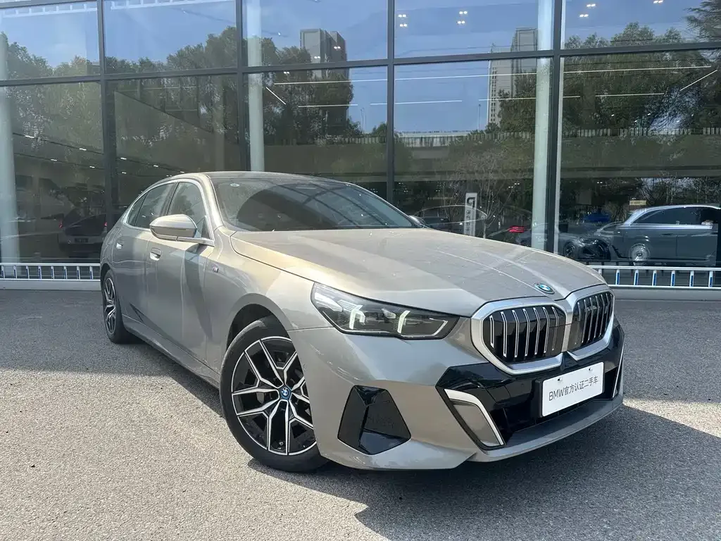 BMW i5 2024 из CN, фото 1