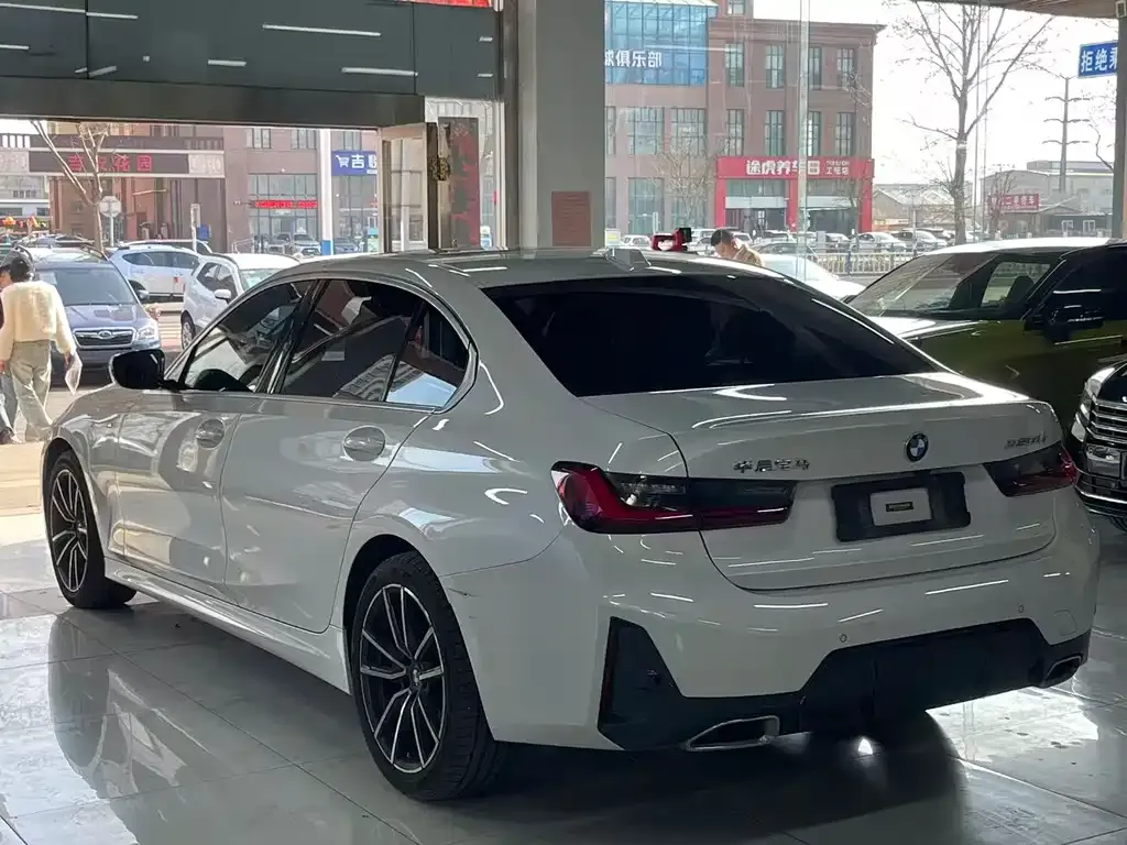 BMW 3 Series 2023 из CN, фото 6