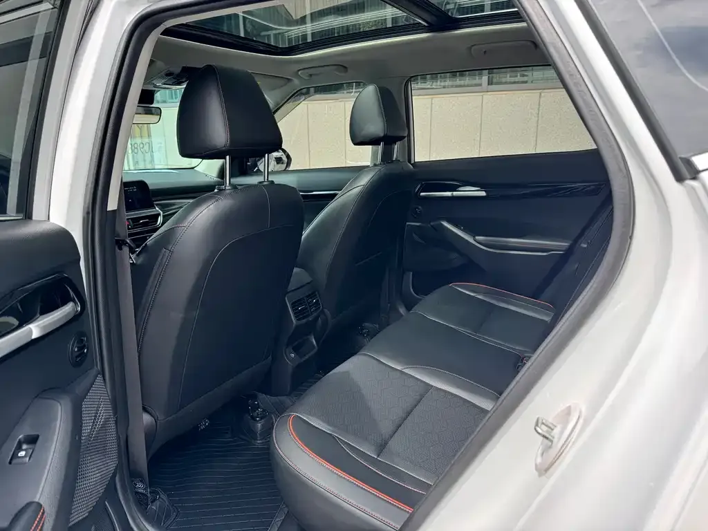 Kia Seltos 2023 из CN, фото 2