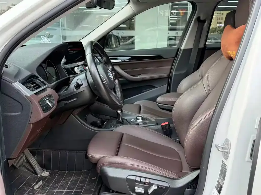 BMW X1 2022 из CN, фото 3