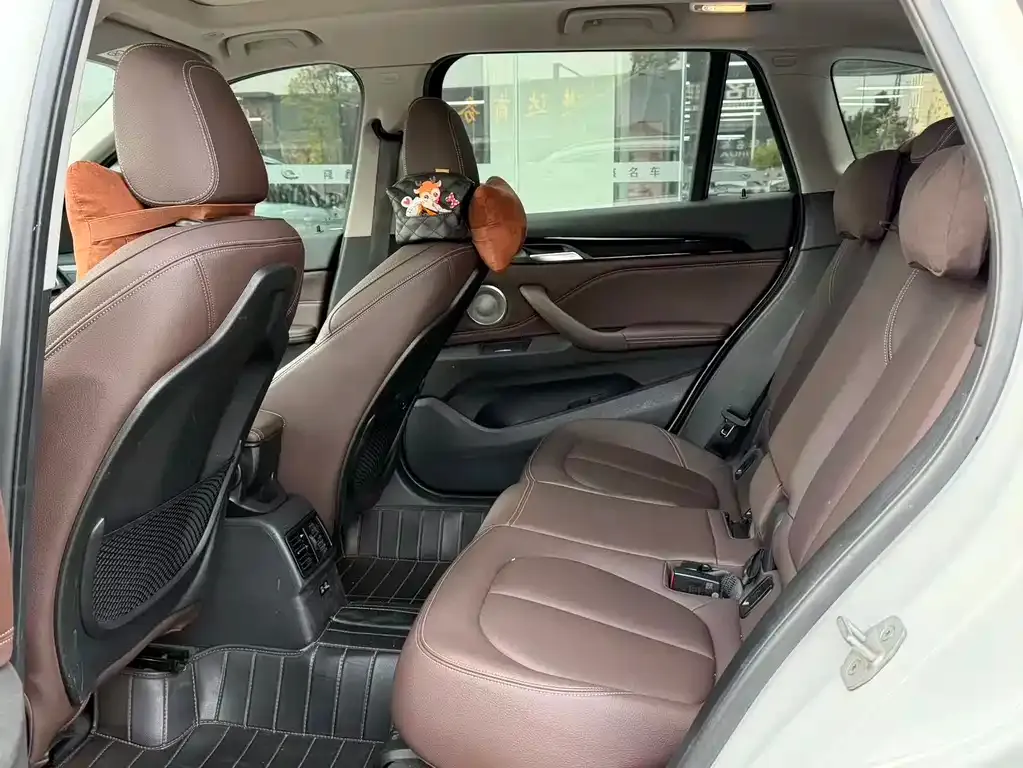 BMW X1 2022 из CN, фото 8