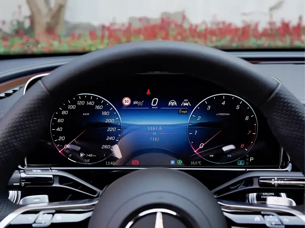 Mercedes-Benz E-Class 2025 из CN, фото 6