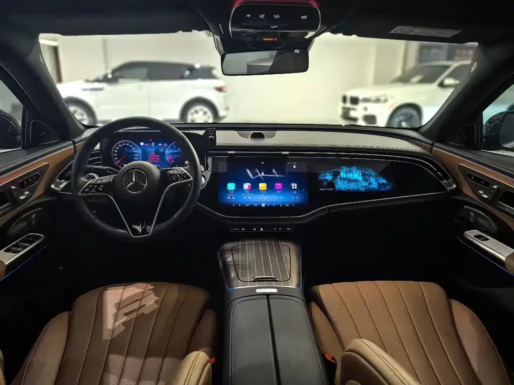 Mercedes-Benz E-Class — фото 10