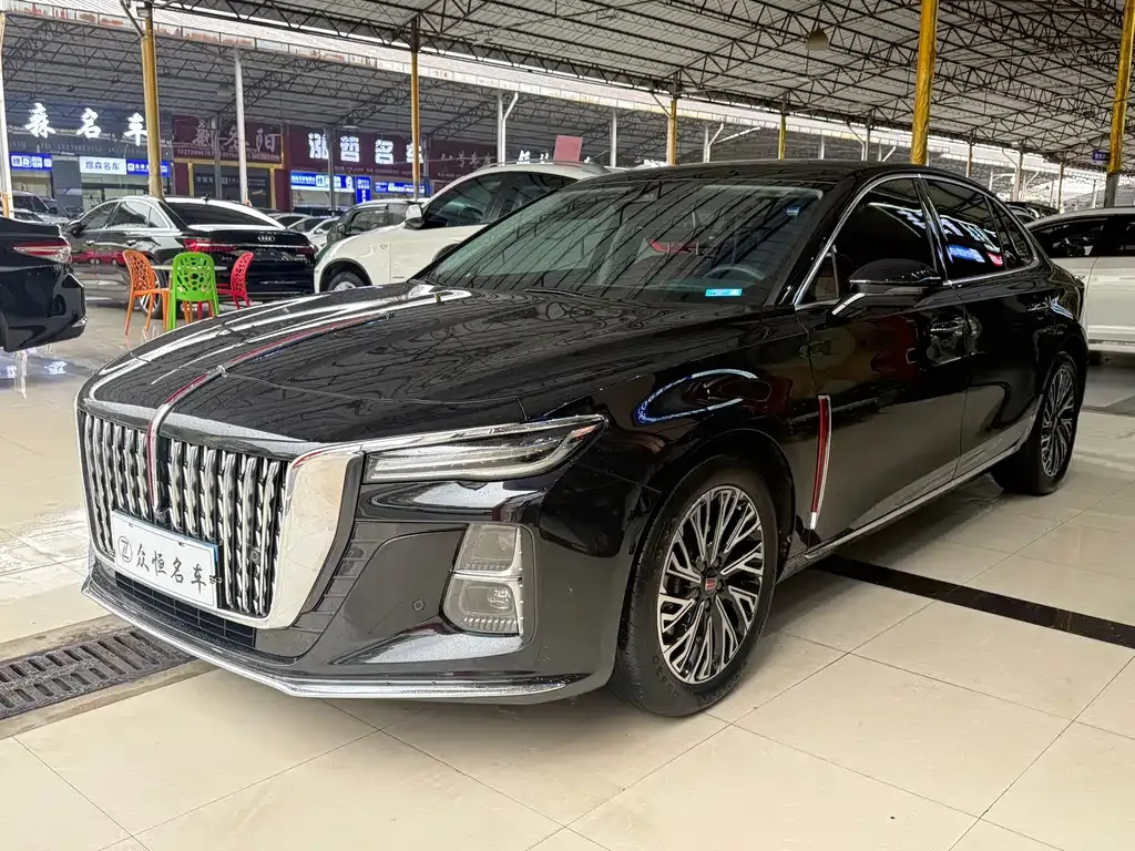 Hongqi H5 — фото 1