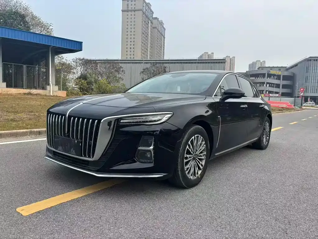 Hongqi H5 — фото 1