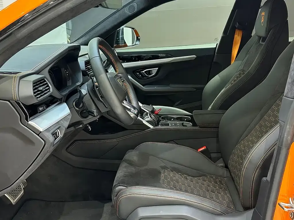 Lamborghini Urus 2024 из CN, фото 3