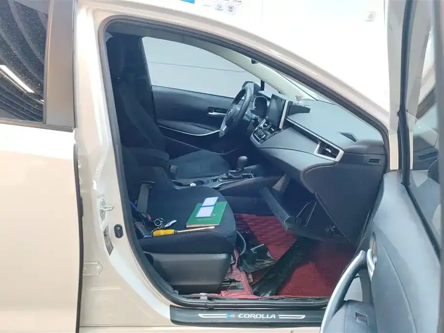 Toyota Corolla 2023 из CN, фото 2