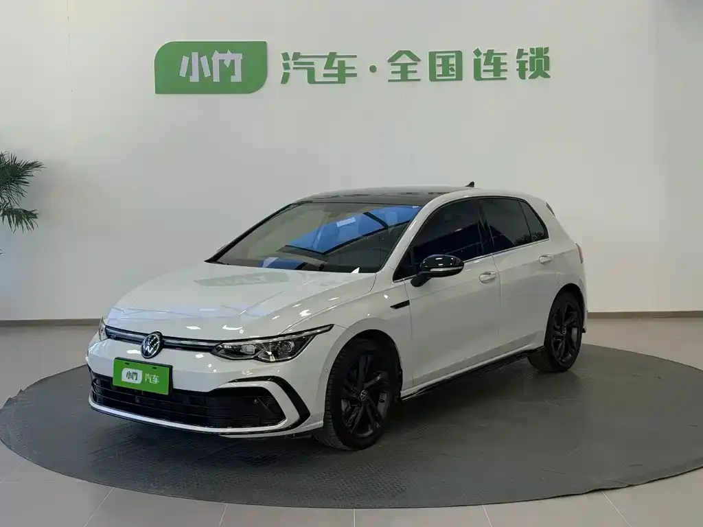 Volkswagen Golf 2023 из CN, фото 1