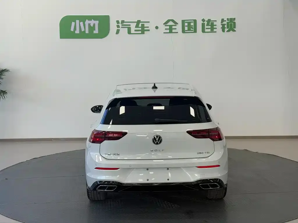 Volkswagen Golf 2023 из CN, фото 4