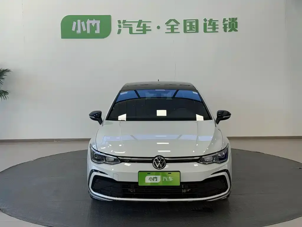 Volkswagen Golf 2023 из CN, фото 3