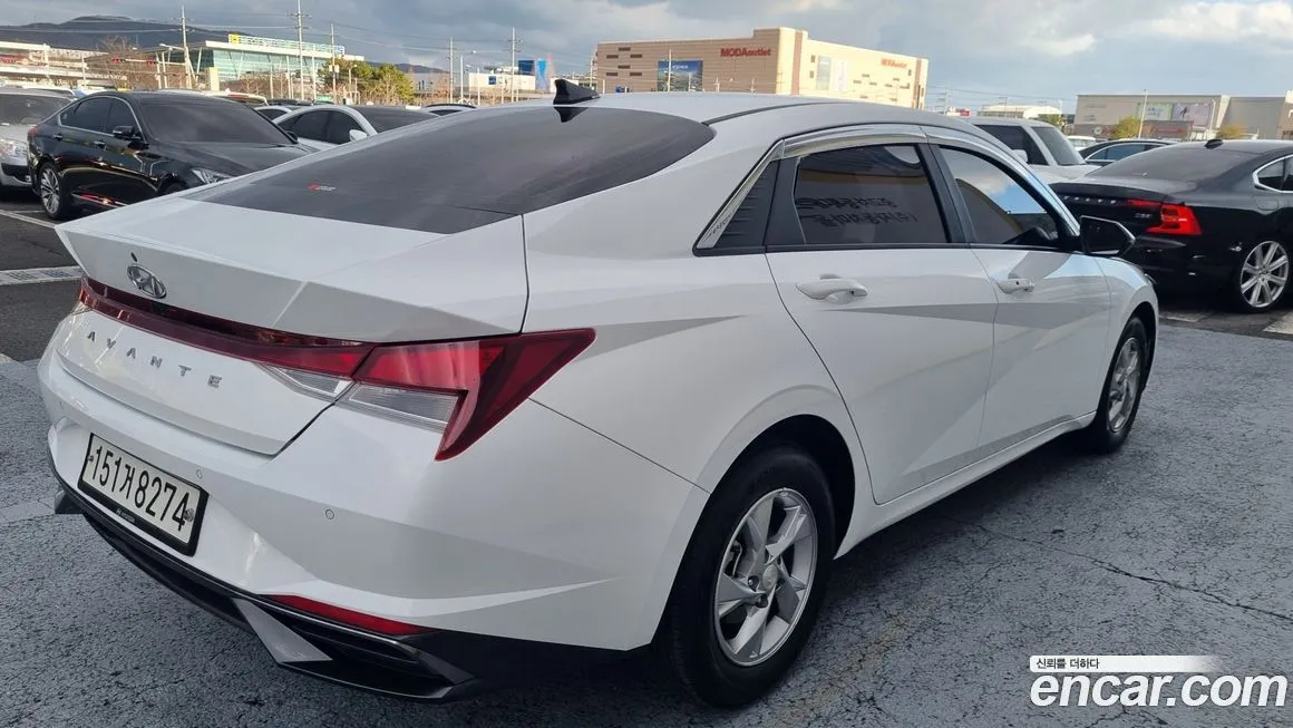 Hyundai AVANTE — фото 5