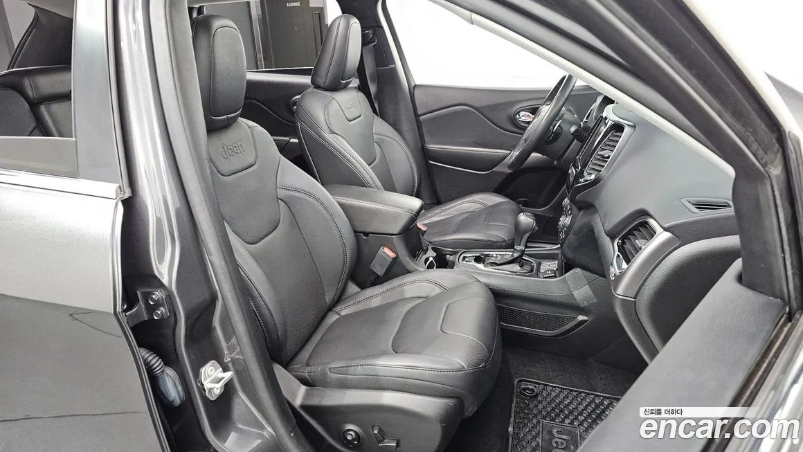 Jeep Cherokee 2021 из KR, фото 8