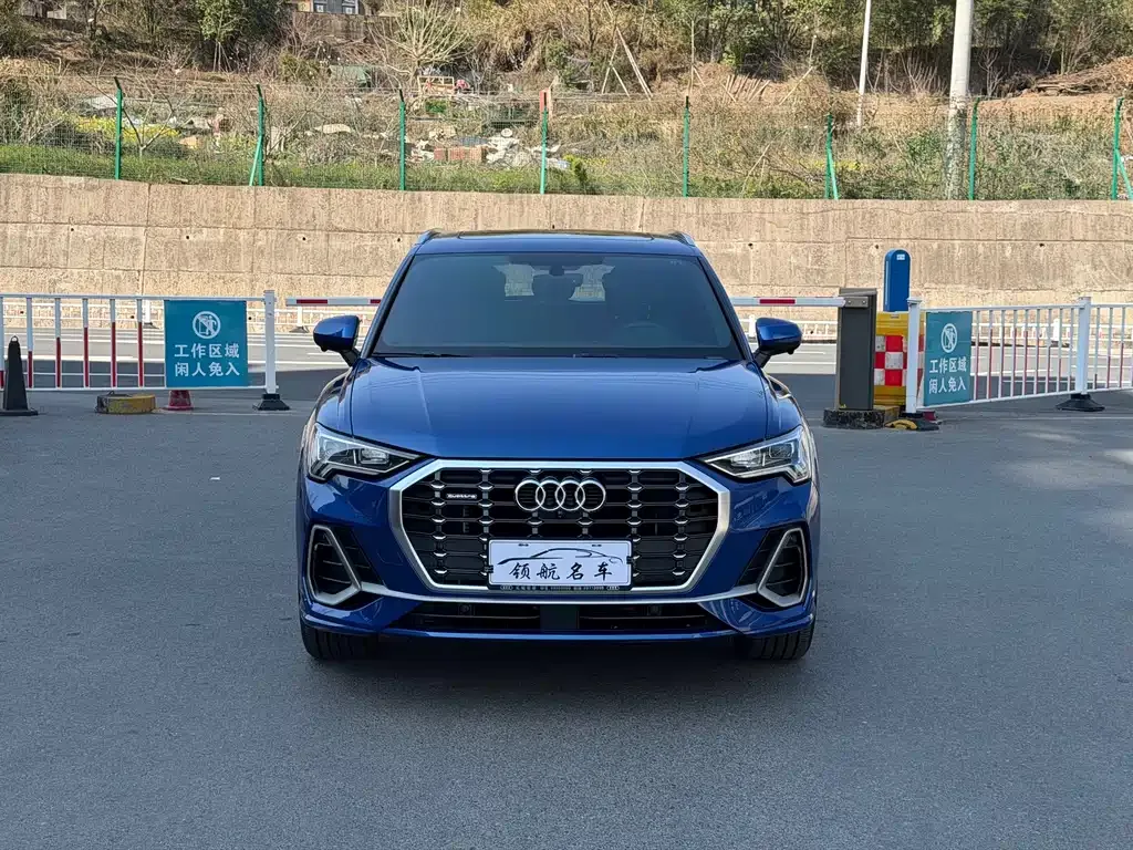 Audi Q3 — фото 8