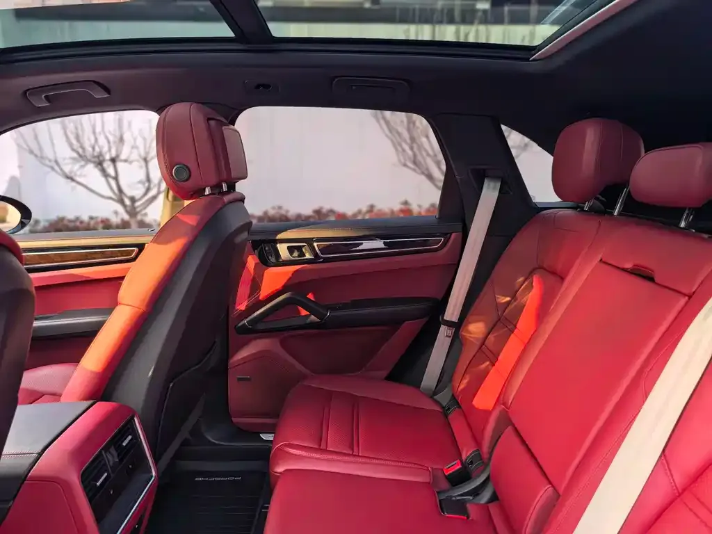 Porsche Cayenne 2023 из CN, фото 2