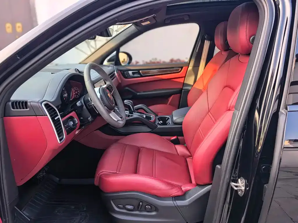 Porsche Cayenne 2023 из CN, фото 4