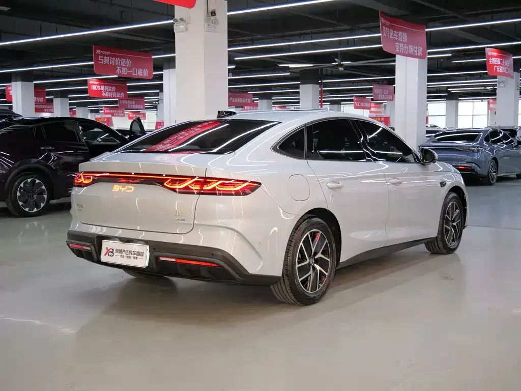 BYD Qin L — фото 8
