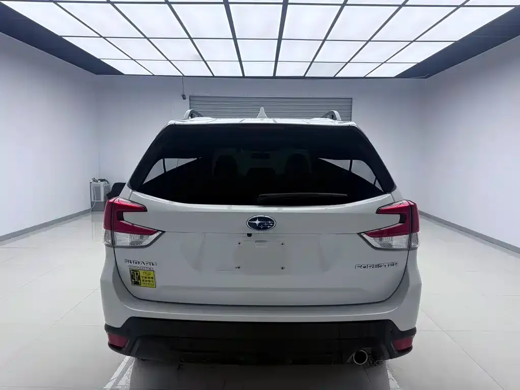 Subaru Forester 2022 из CN, фото 4