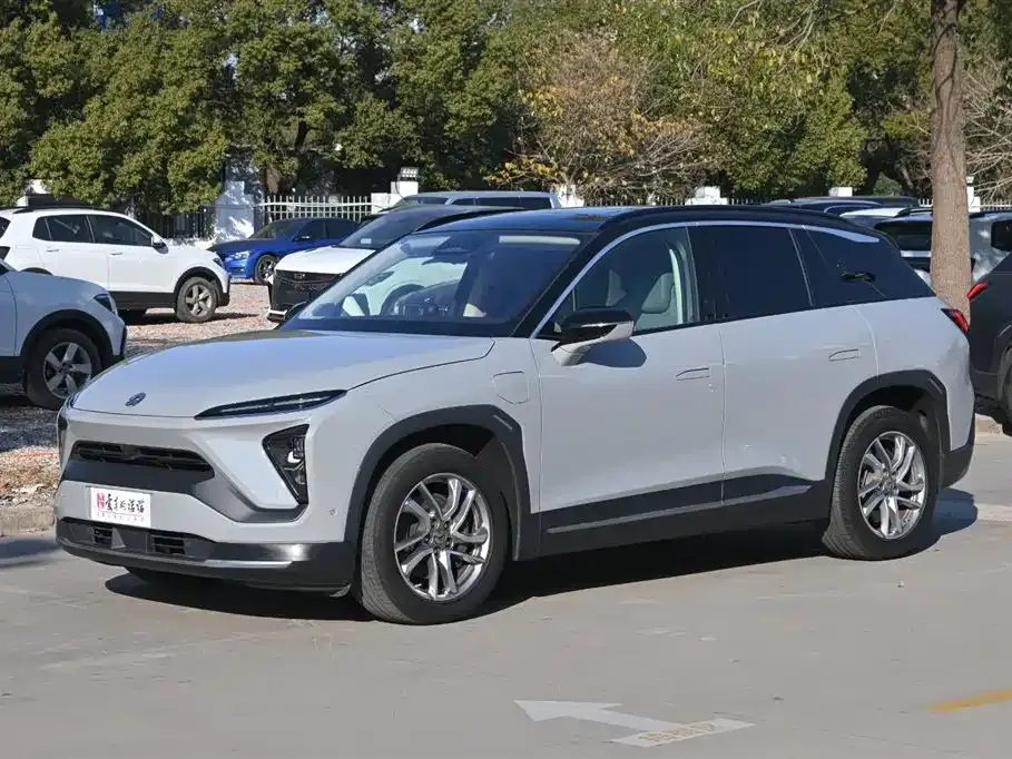 NIO ES6