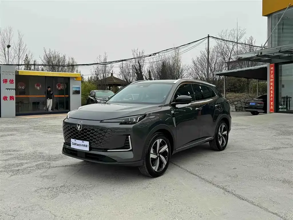 Changan CS55PLUS — фото 1