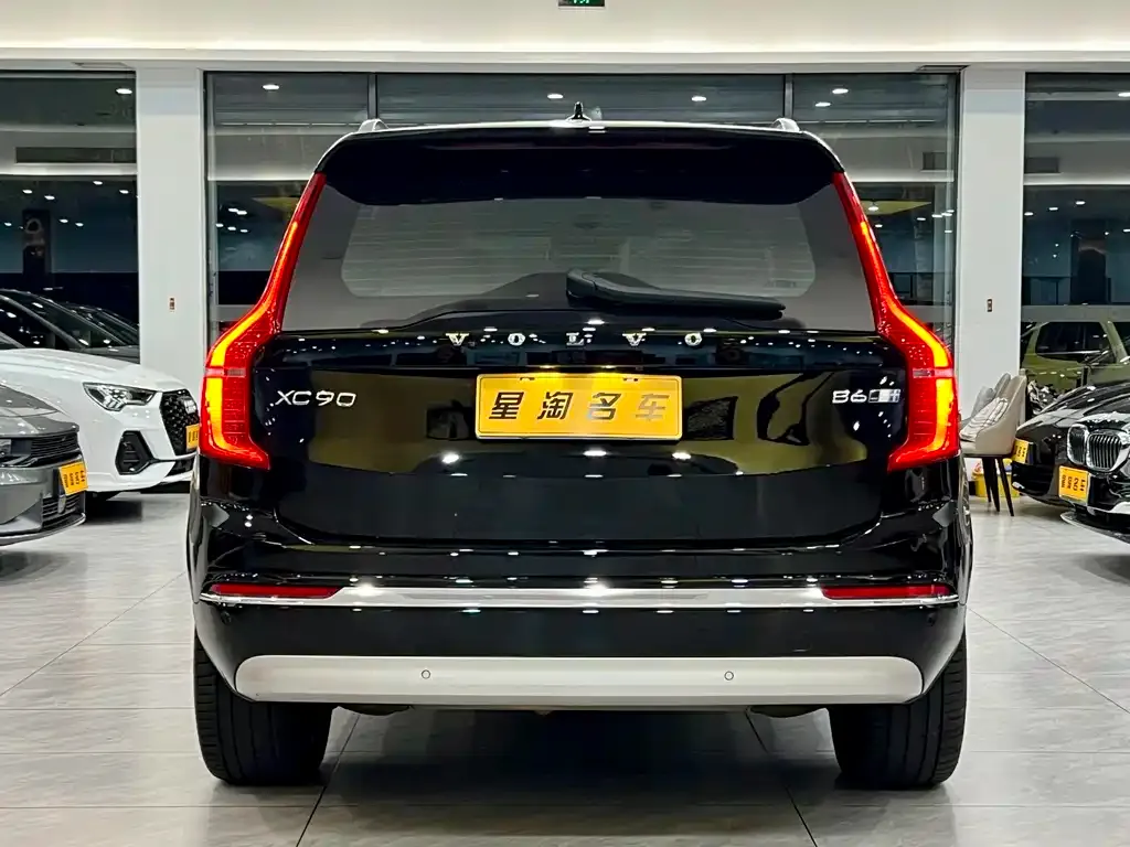 Volvo XC90 — фото 3