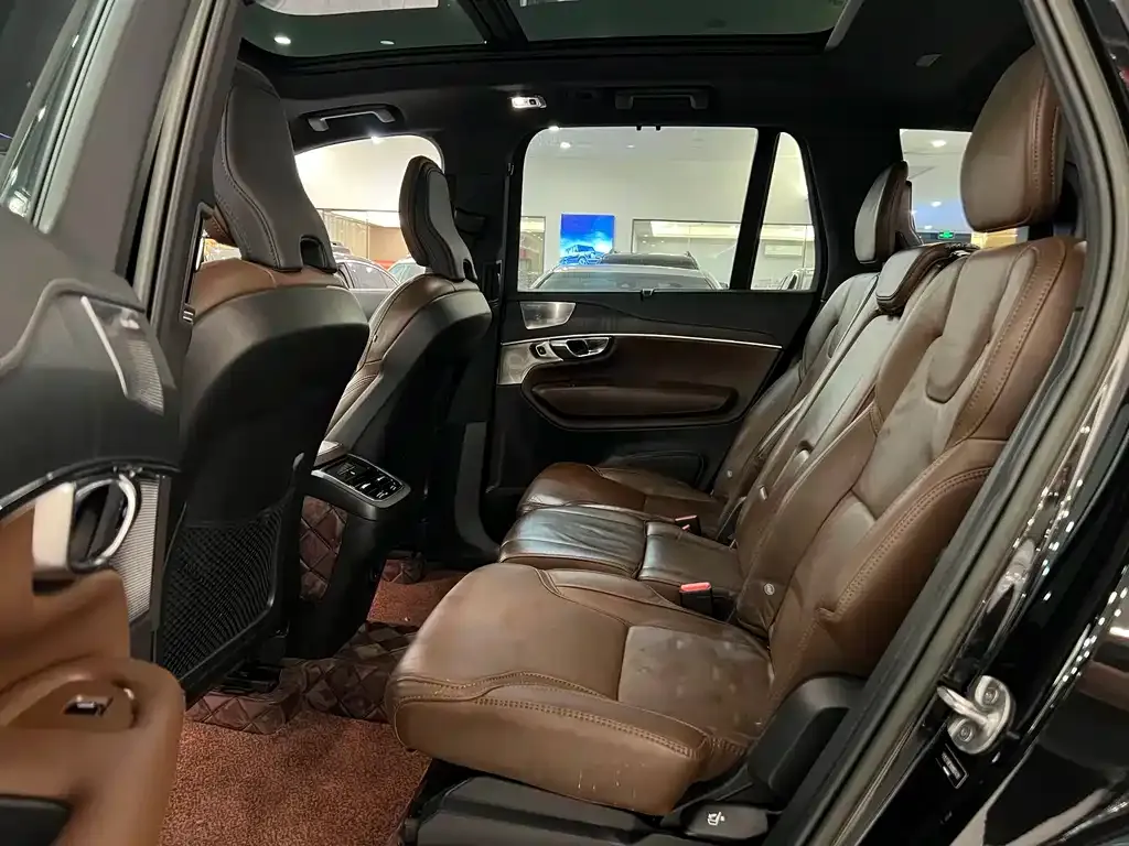 Volvo XC90 — фото 2
