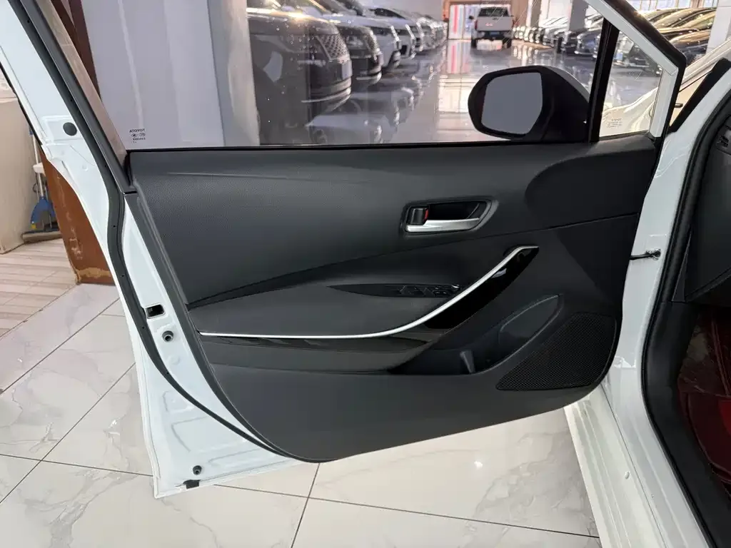 Toyota Corolla 2021 из CN, фото 5