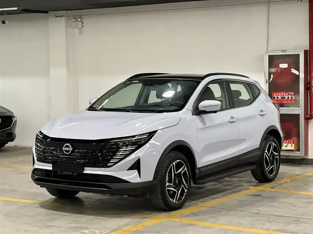 Nissan Qashqai — фото 1