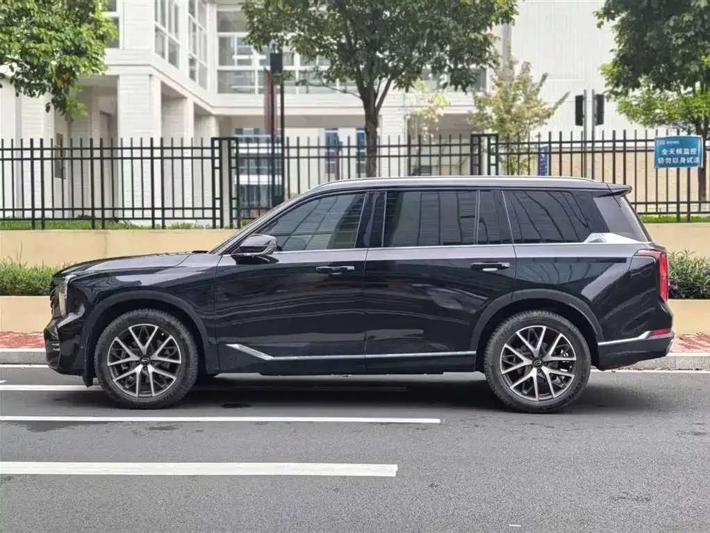 GAC Motor Trumpchi GS8 — фото 8
