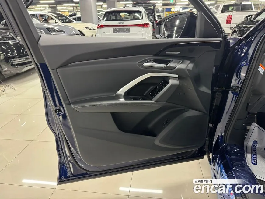 Audi Q5 2025 из KR, фото 7