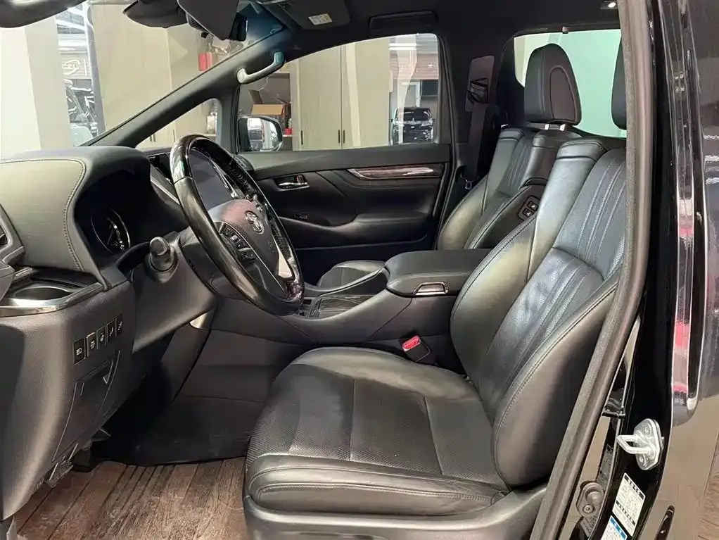 Toyota Alphard 2021 из CN, фото 7