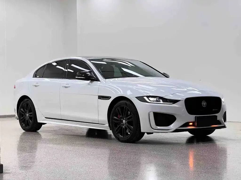 Jaguar XEL — фото 3