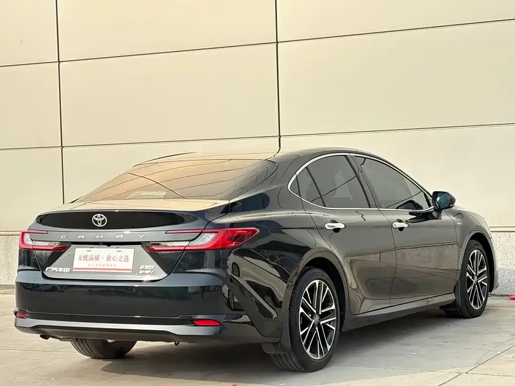 Toyota Camry 2024 из CN, фото 10