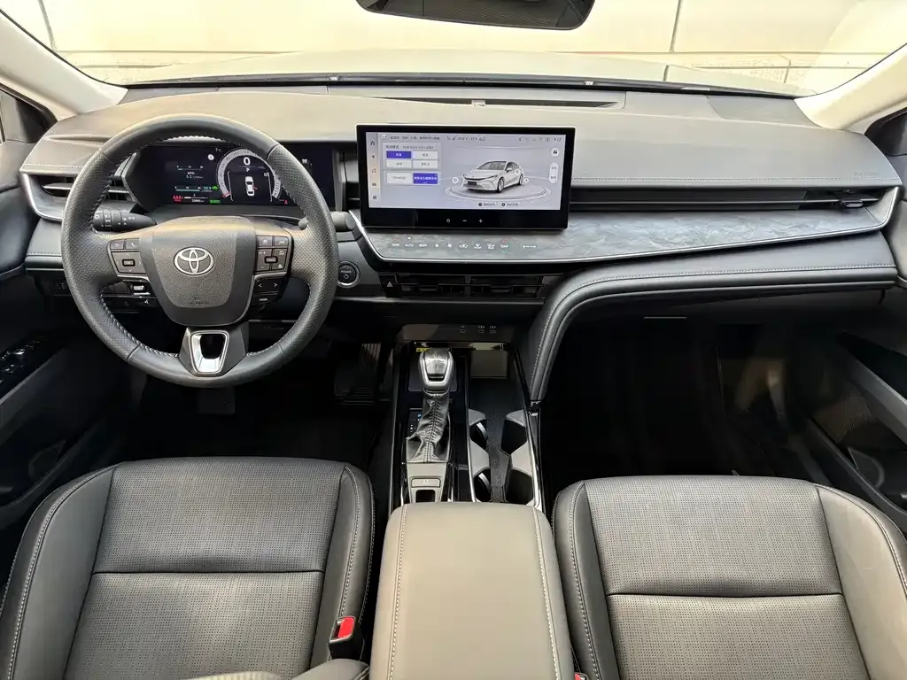 Toyota Camry 2024 из CN, фото 9