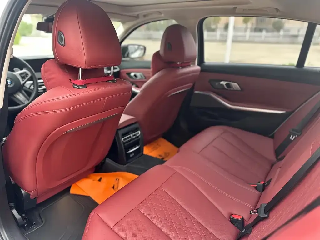 BMW 3 Series 2023 из CN, фото 7
