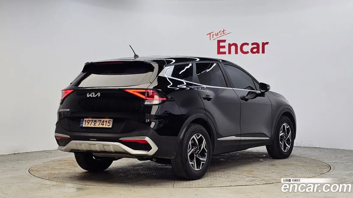 Kia Sportage — фото 10