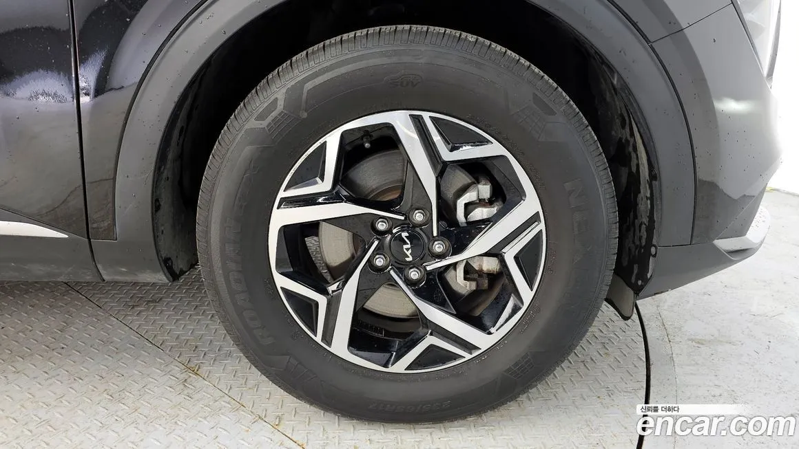 Kia Sportage — фото 8