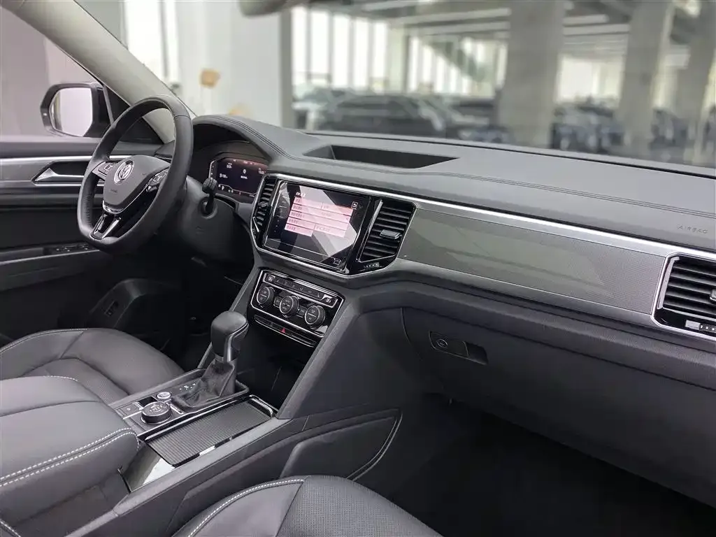 Volkswagen Teramont 2021 из CN, фото 9