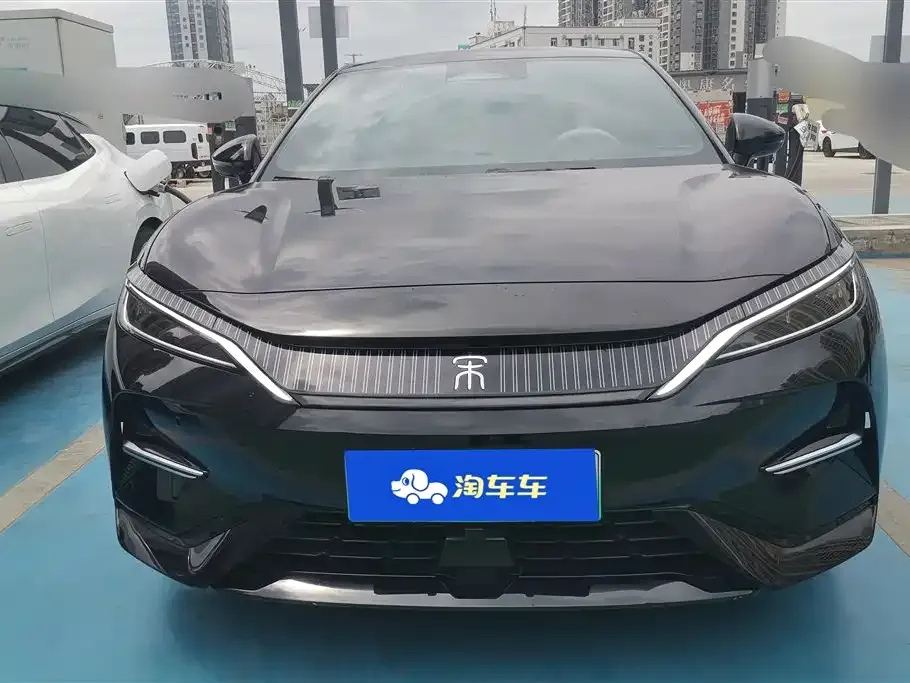 BYD L EV — фото 10
