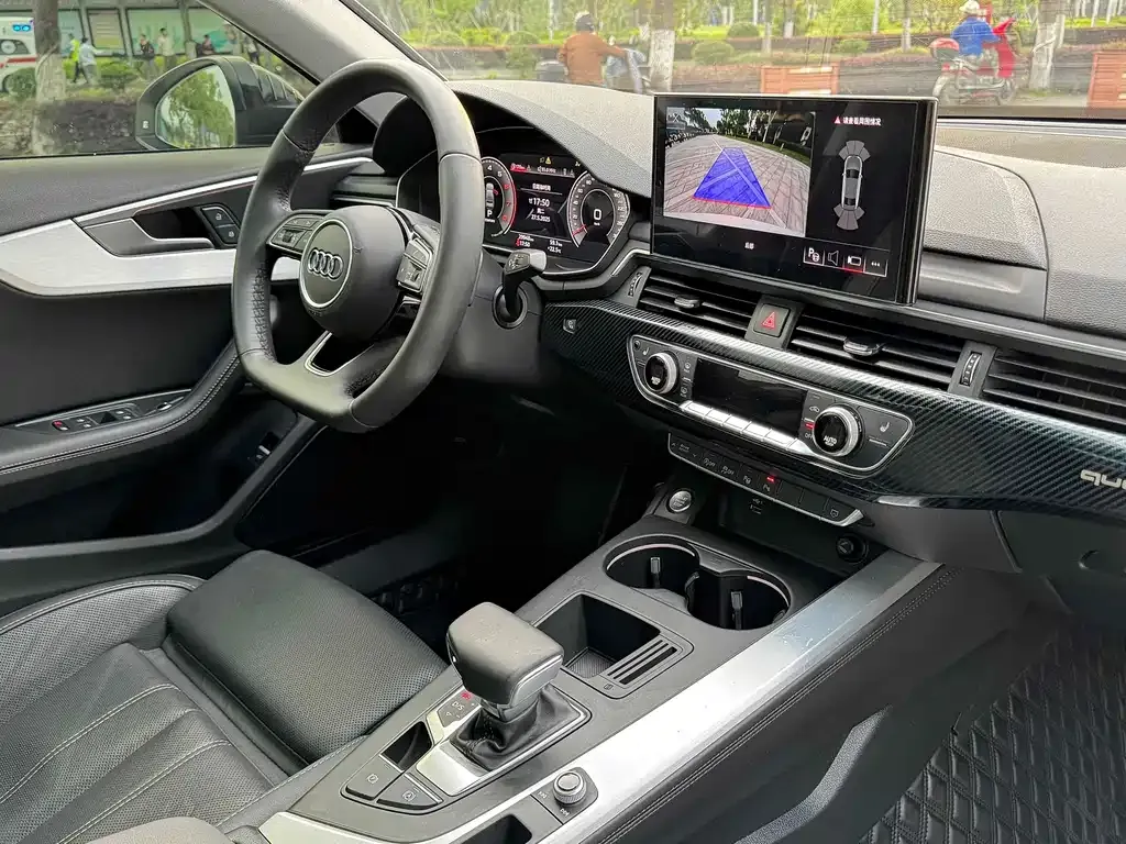 Audi A4L 2021 из CN, фото 10