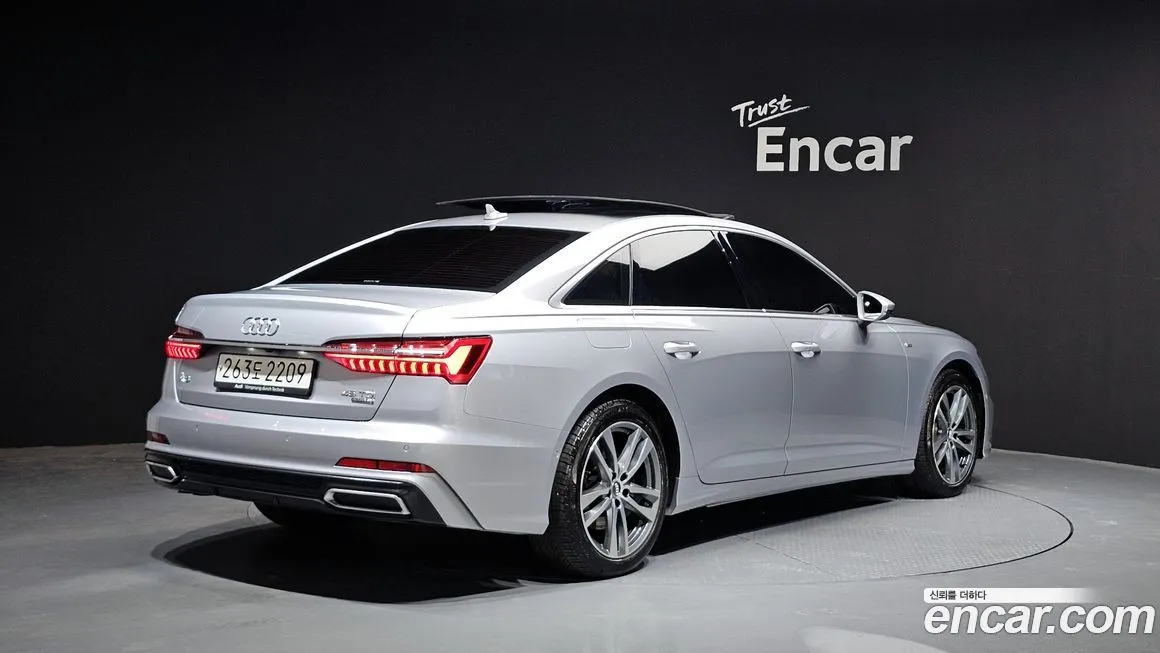 Audi A6 — фото 6